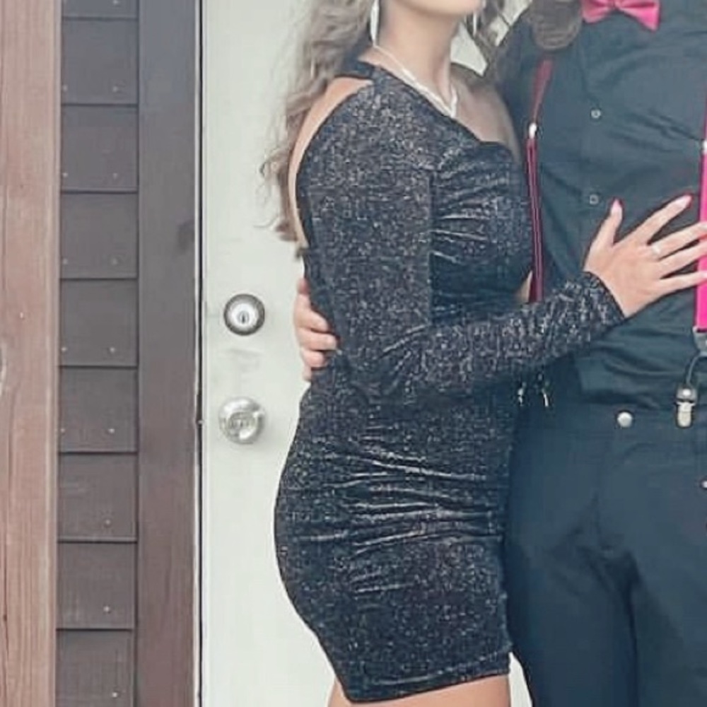 Homecoming dress $20 size m/l